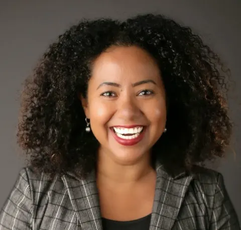 Xio Sandoval, real estate agent in Los Angeles