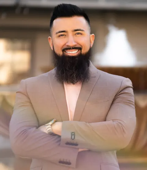 Ezequiel Carlos, real estate agent in Merced