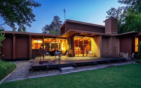 Layla Granata, real estate agent in Fresno