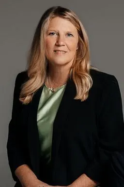 Kelly Higgins, real estate agent in Camarillo