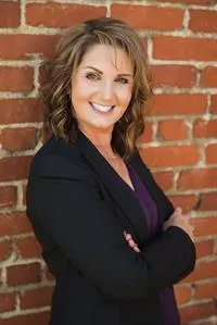 Toni Marques, real estate agent in Los Banos