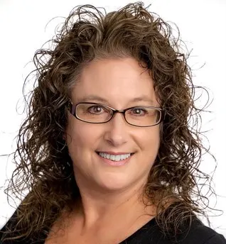 Saundra Meroney, real estate agent in Merced