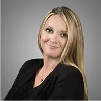 Rachelle Santos, real estate agent in Merced