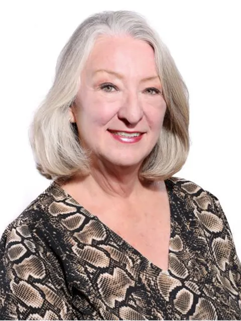 Melinda Price, real estate agent in Merced