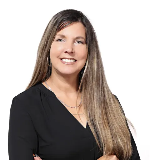 Stacy Tennesen, real estate agent in Chowchilla