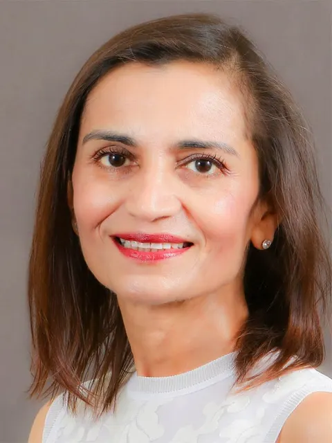 Sachu Desai, real estate agent in Corona