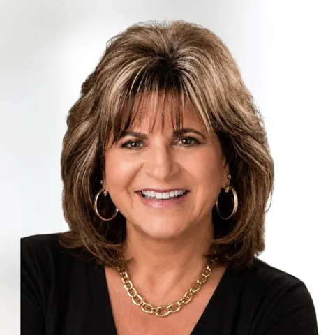 Elaine Johnson Armogida, real estate agent in Anaheim Hills