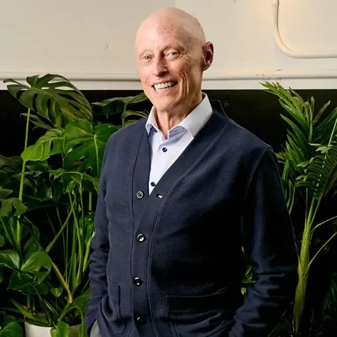 Gary Johnson, real estate agent in Los Angeles