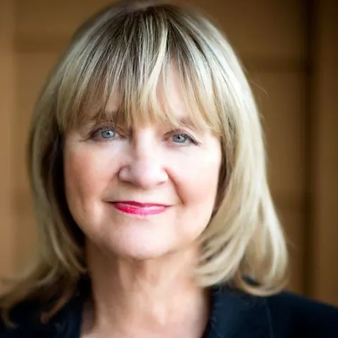Barbara Kerr, real estate agent in Fullerton