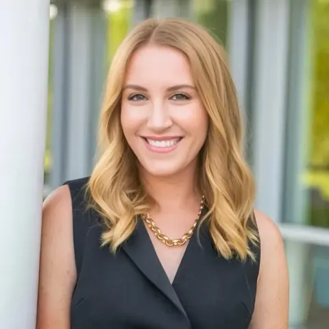 Allison Foster, real estate agent in Newport Beach