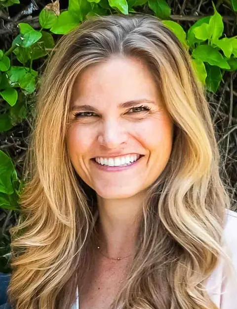 Wendy Sinderhoff, real estate agent in North Tustin