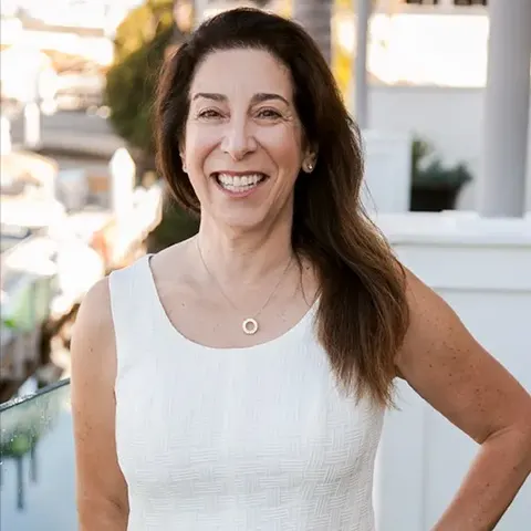 Mariana Donahue, real estate agent in Newport Beach