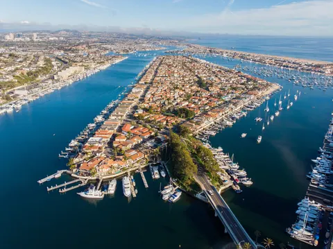 Erica Thomas, real estate agent in Newport Beach