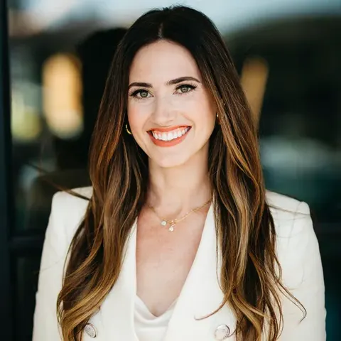 Kate Paulino, real estate agent in Newport Beach