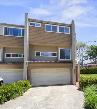 Katrina Afflerbach-Tommey, real estate agent in Huntington Beach