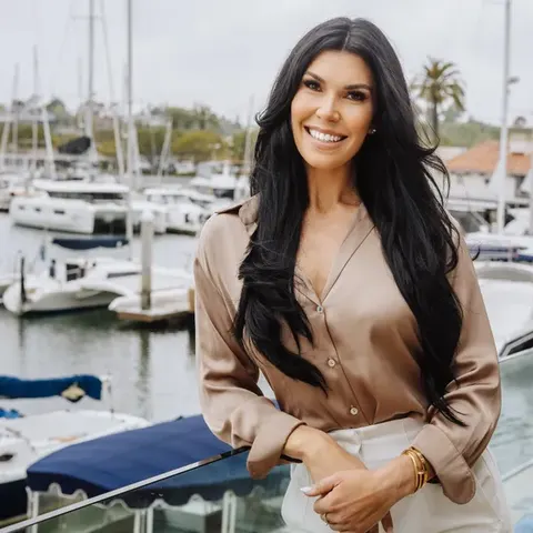 Courtney Hackbarth, real estate agent in Corona Del Mar