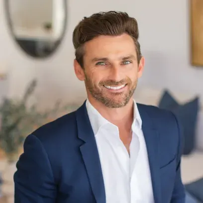 Blair Walsh, real estate agent in Newport Beach