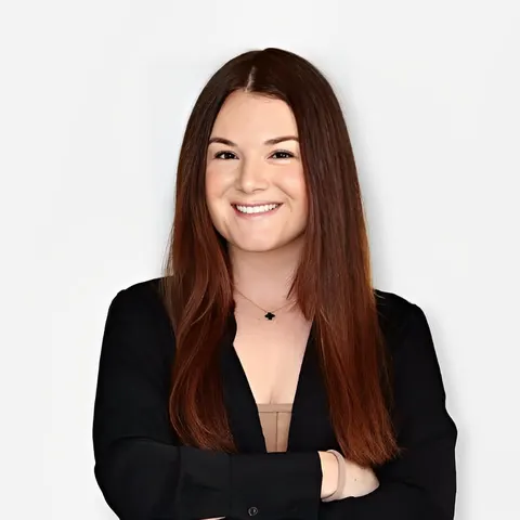 Lauren Bibb, real estate agent in Newport Beach