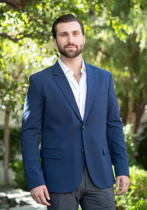 Marc Viscomi, real estate agent in Costa Mesa
