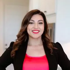 Sonia Bravo, real estate agent in Bakersfield