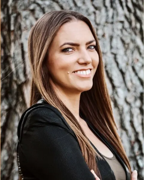 Stephanie Villanueva, real estate agent in Paso Robles
