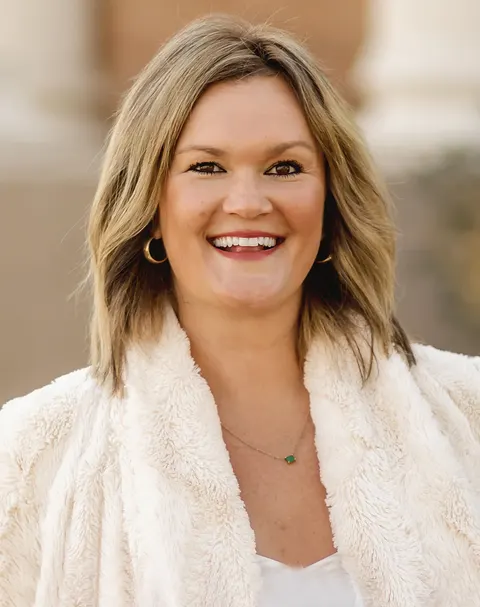 Ashley Hanson, real estate agent in Atascadero