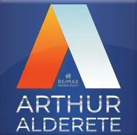 Arthur Alderete, real estate agent in Santa Ana