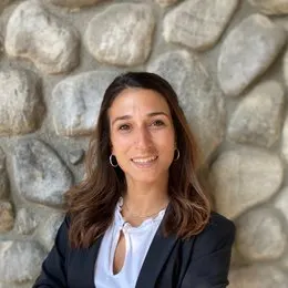 Gabriella Alex, real estate agent in Seal Beach