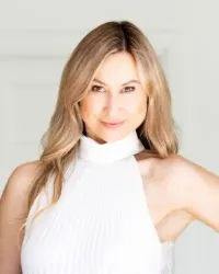 Irina Alexander, real estate agent in Mission Viejo