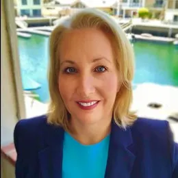 Lara Anderson, real estate agent in Huntington Beach