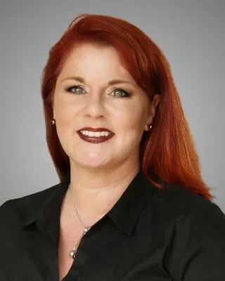 Erin Barry, real estate agent in Long Beach