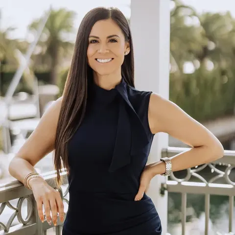 Danielle Benavides, real estate agent in Riverside
