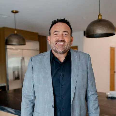William Bingley, real estate agent in Huntington Beach
