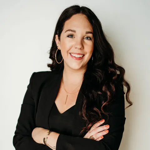 Lauren Blake, real estate agent in Fountain Valley