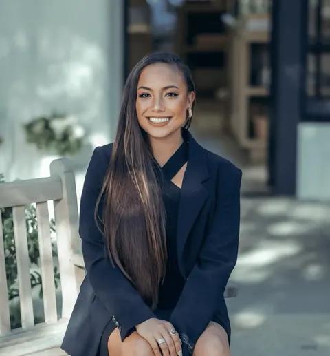 Vanessa Bukowski, real estate agent in San Clemente