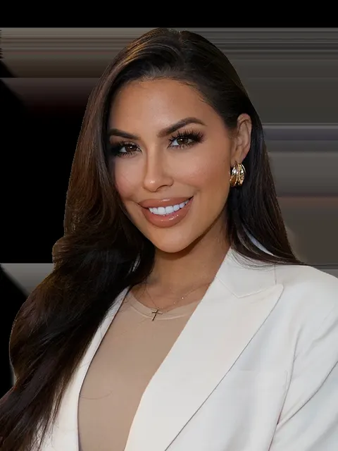 Kayla Cardona, real estate agent in Corona Del Mar