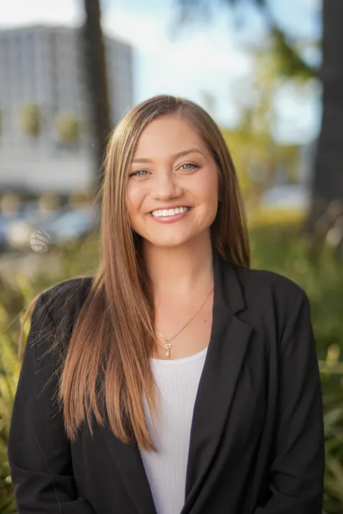 Lynsey Calkins, real estate agent in Long Beach