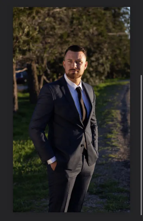 Gustavo Camacho, real estate agent in Apple Valley