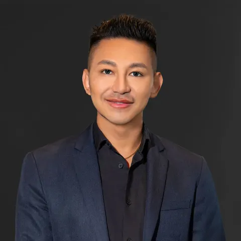 Nory Chin, real estate agent in Los Angeles