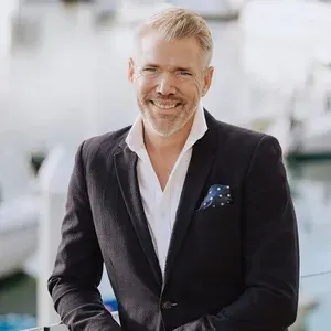 Leighton Dean, real estate agent in Corona Del Mar