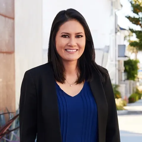 April De La Cruz, real estate agent in Tustin