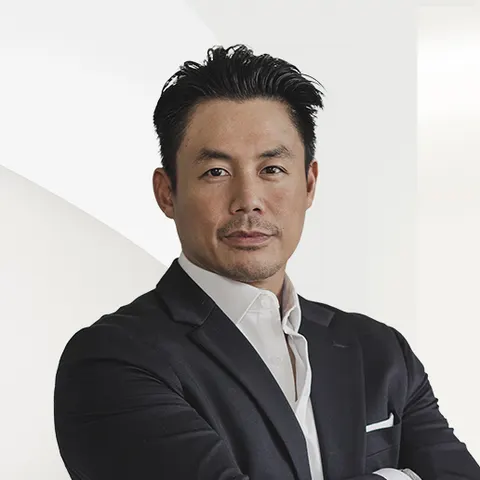 Neo Dela Cruz, real estate agent in North Hollywood