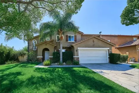Zhiying Dong, real estate agent in Chino Hills