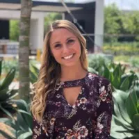 Elisa Mcginnis, real estate agent in Corona