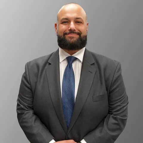 Sam Elsherif, real estate agent in Laguna Niguel