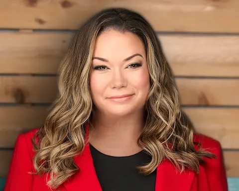 Tamara Farris, real estate agent in Orange