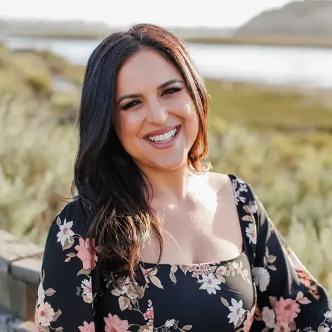 Sara Farsani, real estate agent in Laguna Niguel