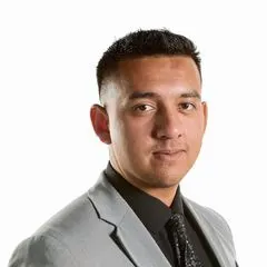 Armando Garcia, real estate agent in Bakersfield