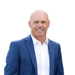 Scott Gibson, real estate agent in Huntington Beach