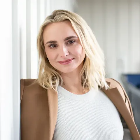 Courtney Hasson, real estate agent in Costa Mesa